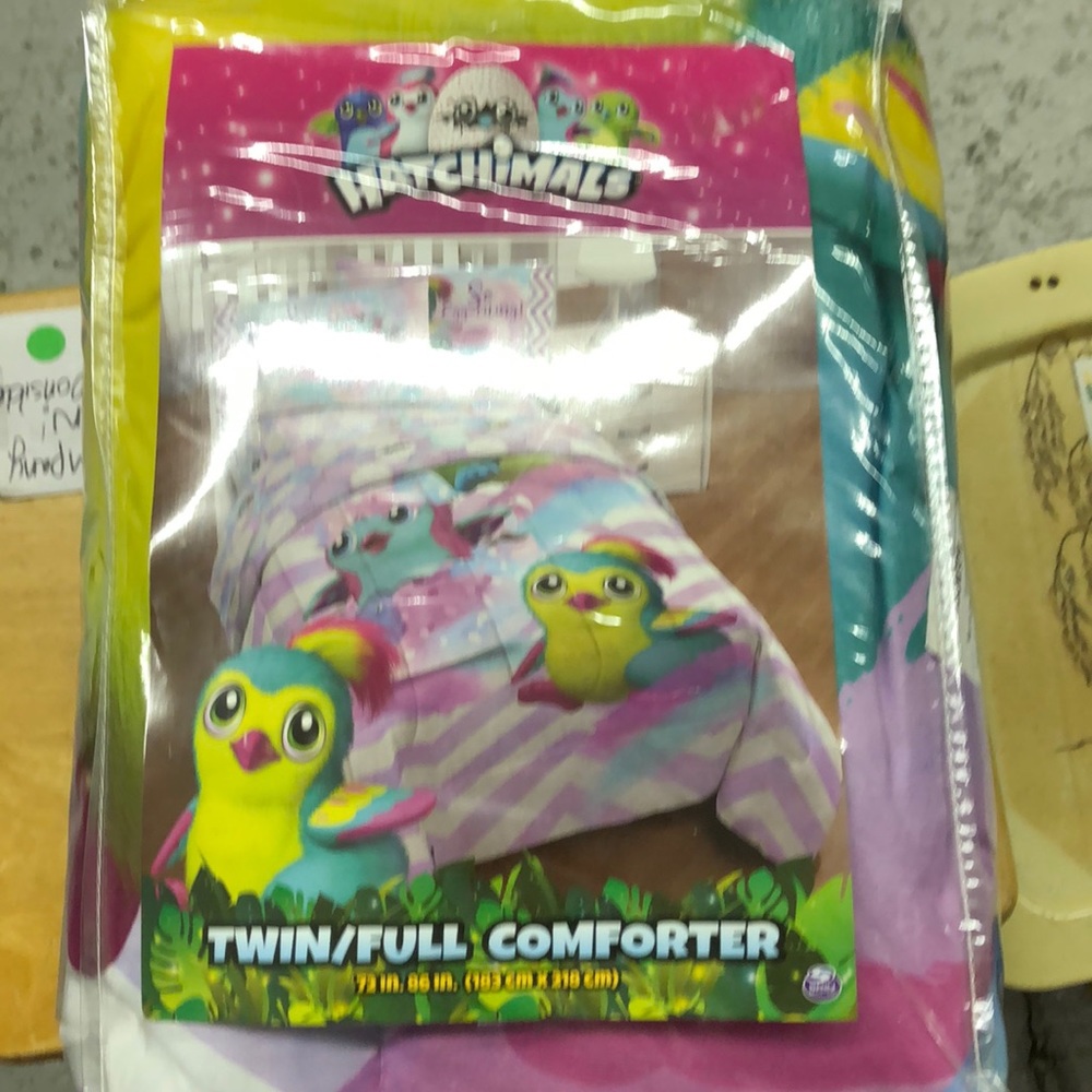 COPY - Hatchimals comforter